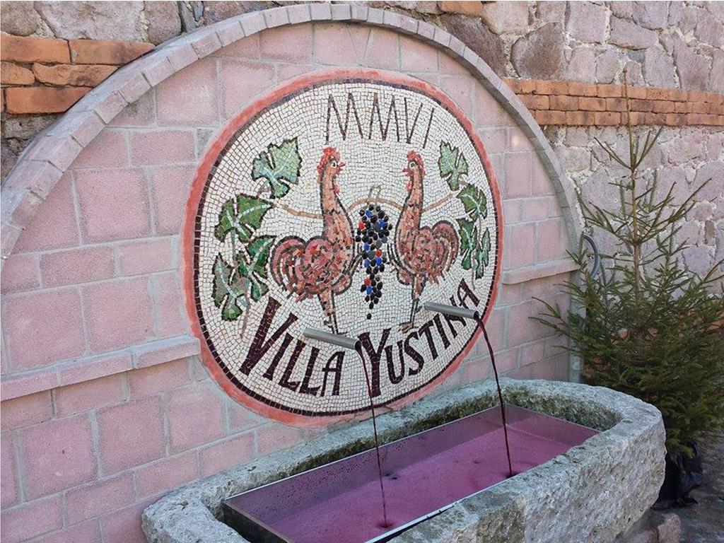 Yustina Villas Guest House Dış mekan fotoğraf